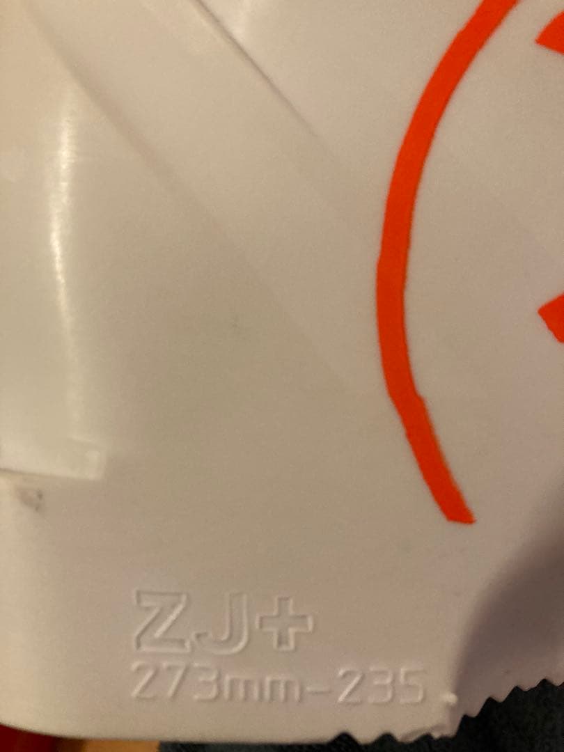 ロシニョール HEROWORLDCOP ZJ +