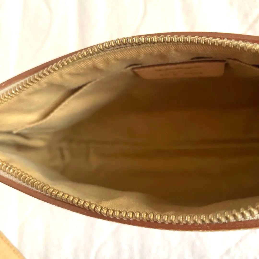 人気デザインSalvatore Ferragamo レオパード ショルダーバッグ