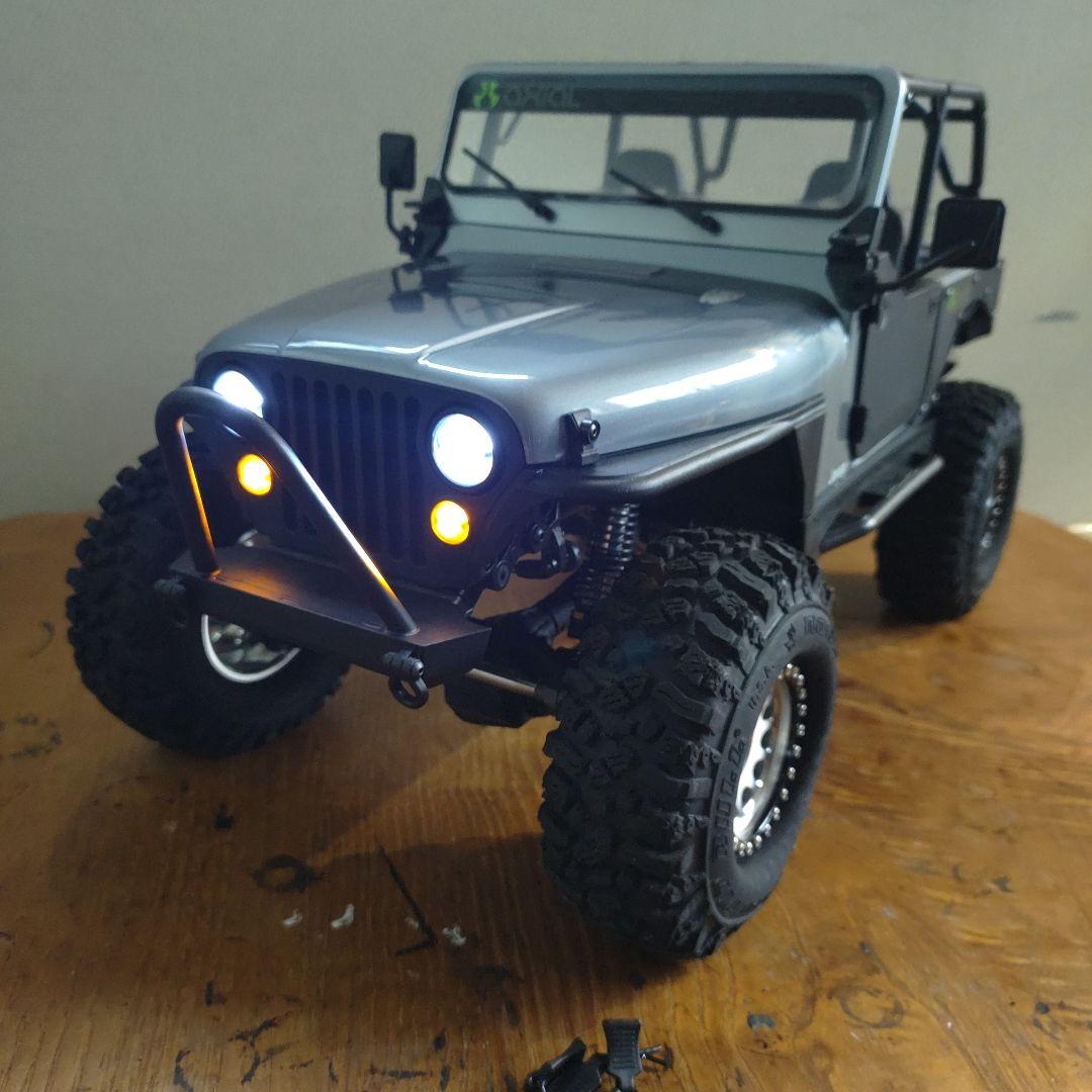 アキシャルSCX10 III Jeep CJ7