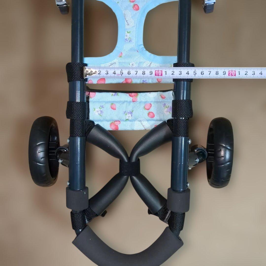 ワンちゃん4輪　リハビリ　食事補助　犬用車椅子　シニア犬介護　犬の歩行器