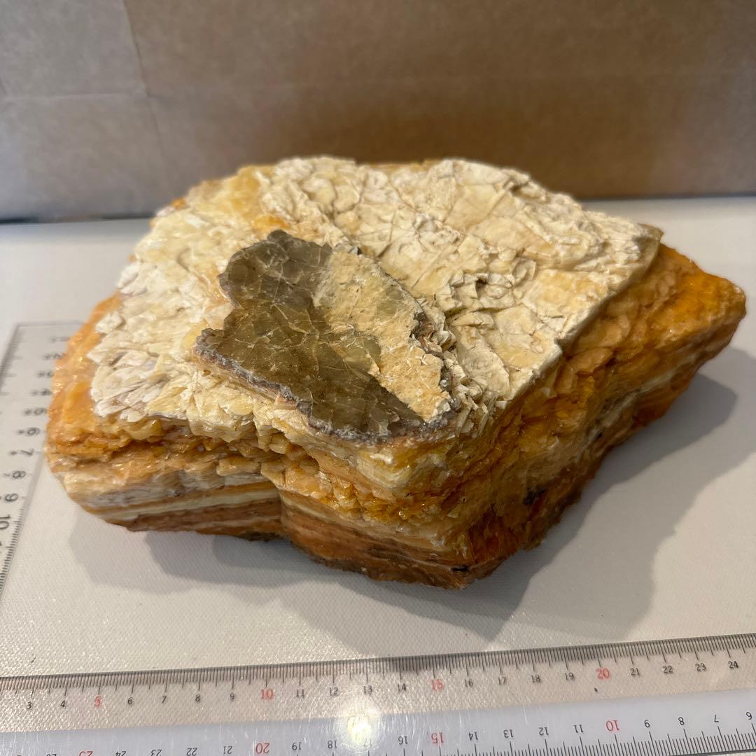 然別オパール 北海道石 蛍光オパール約3200ｇ