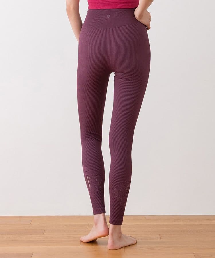 新品未使用SUKALAスカーラアクティブデイジー半袖パンツ上下セットL