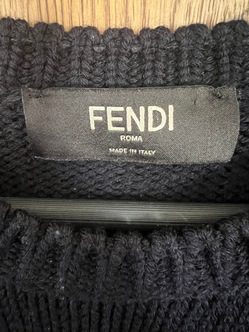 FENDI ネイビー ニットセーター