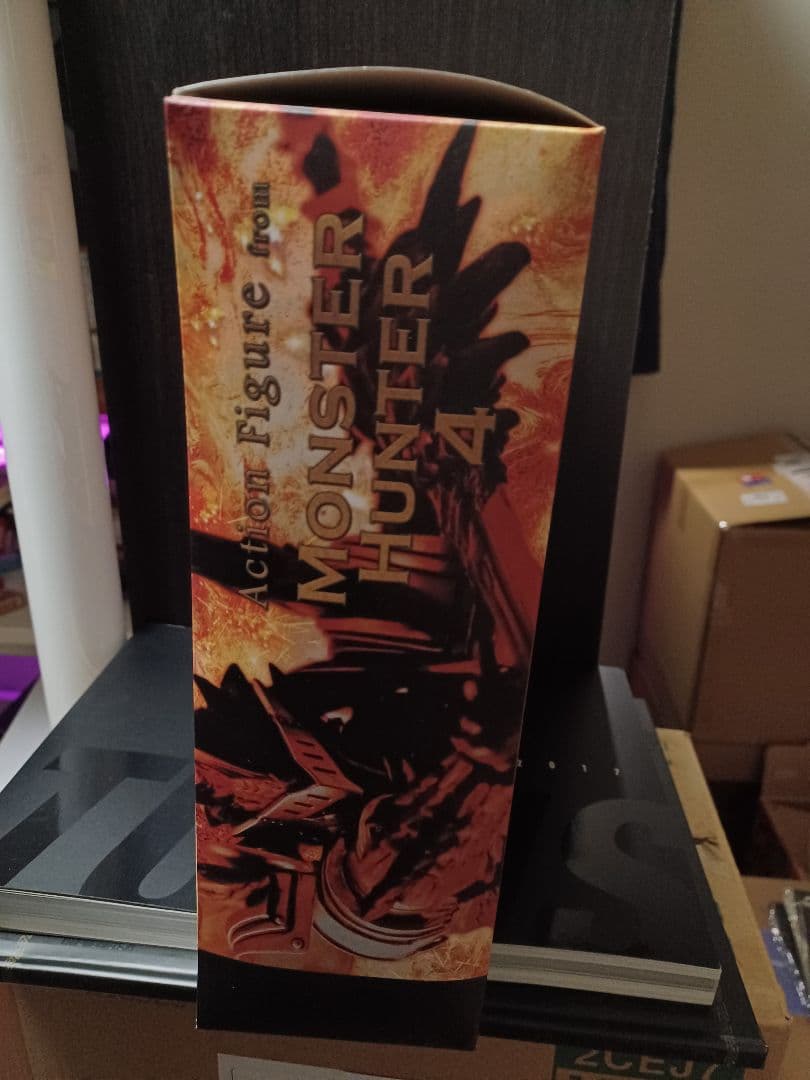 レウス装備ハンター (剣士) モンスターハンター4 フル可動アクションフィギュア