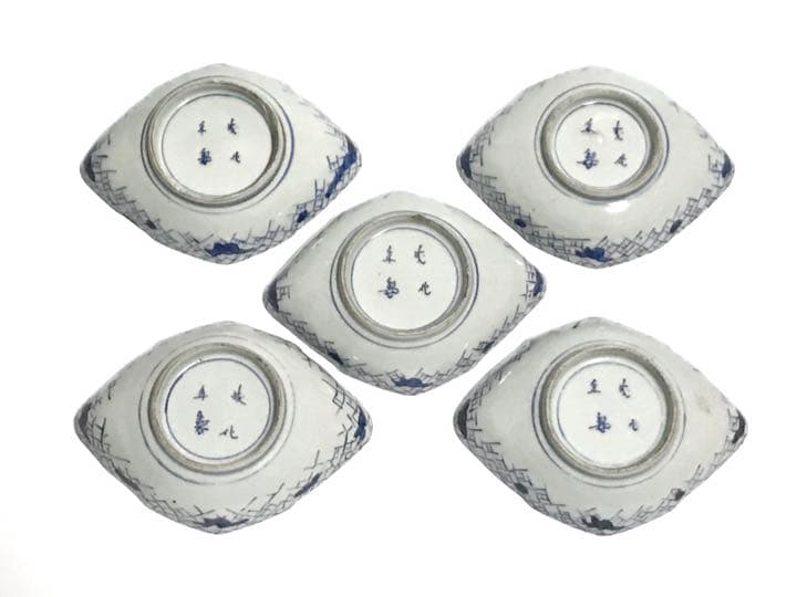 骨董　アンティーク　古伊万里　染付　氷裂　氷割　梅図　菱形変形皿　向付