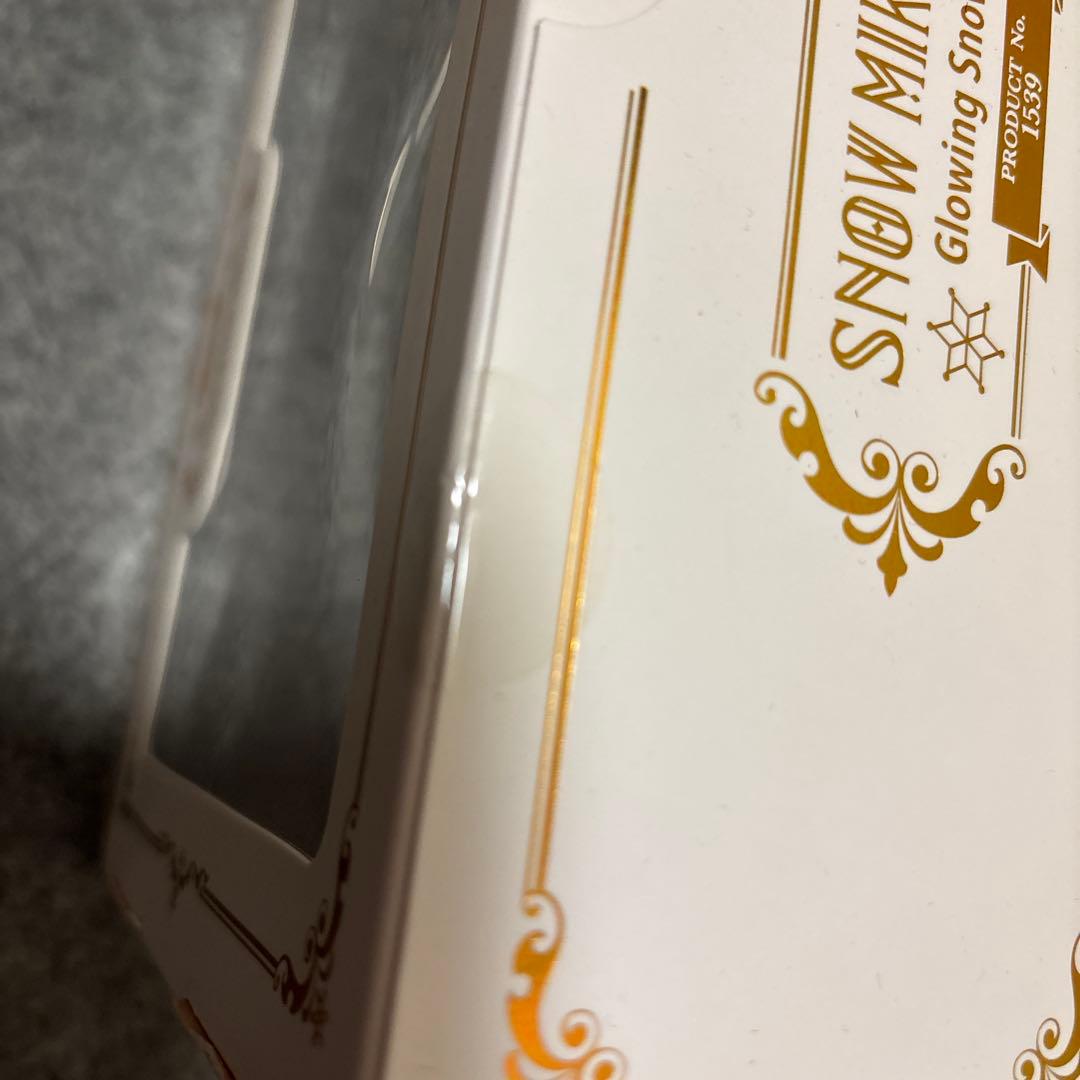 ねんどろいど 雪ミクGlowing  Ver. グッスマオンライン限定