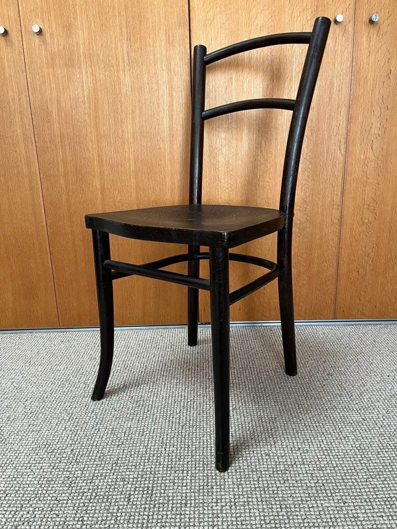 アンティーク ベントウッドチェア 曲木椅子、カフェチェア 使用済み中古品
