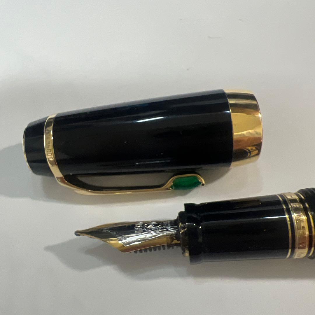 モンブランボエム万年筆グリーンとペンケース ボエム ブラック/レッド1本差し