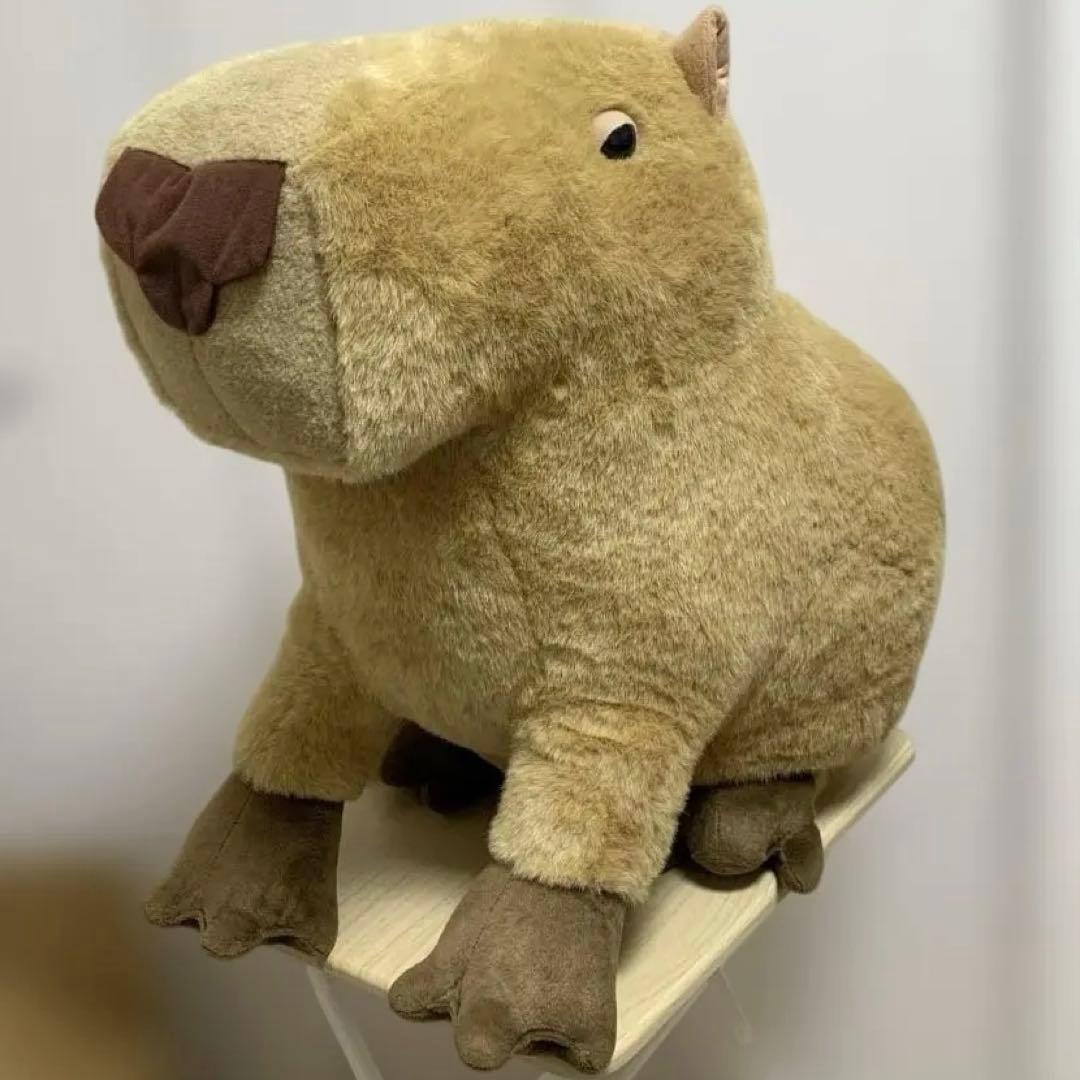 超大型　実物サイズ　カピパラ　ぬいぐるみ