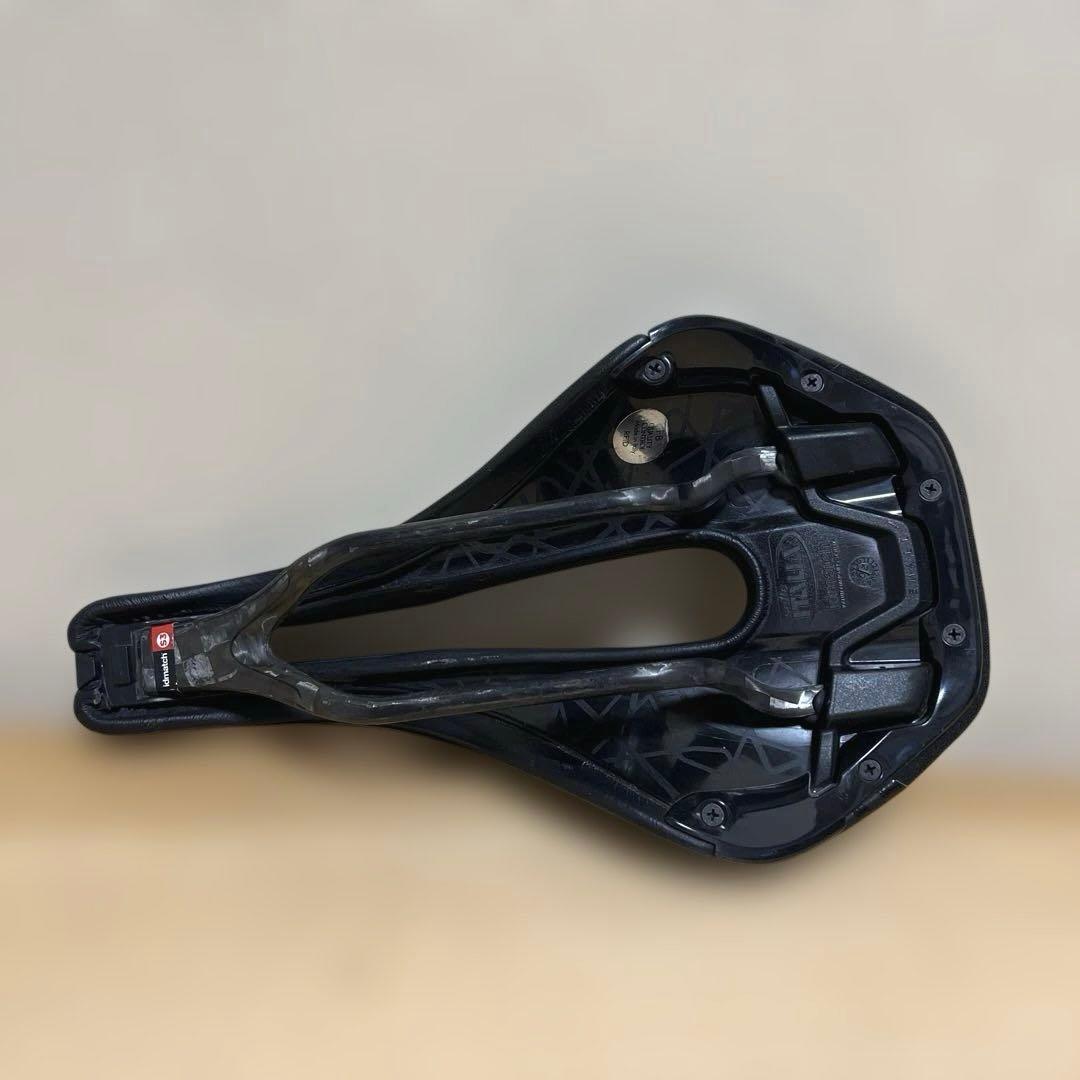 Selle italia Novus Boost カーボンレール