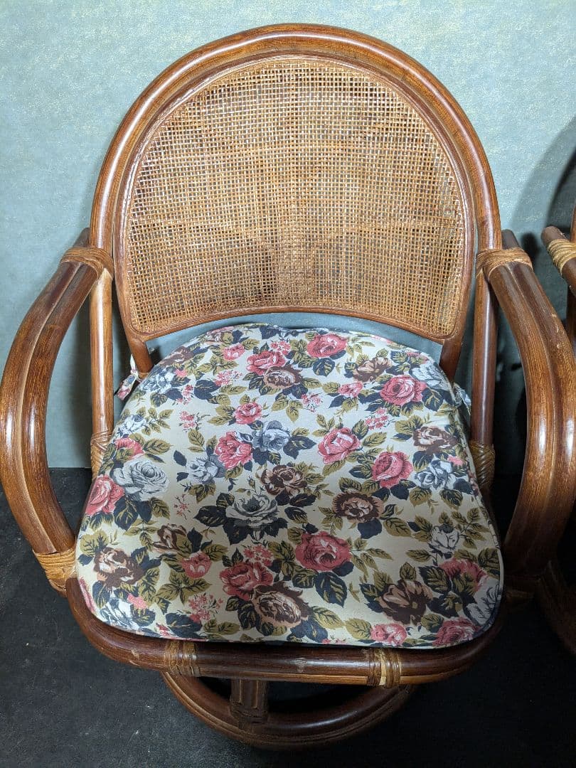 (S) 昭和レトロ　ラタン　チェア　座椅子　藤回転椅子　薔薇柄