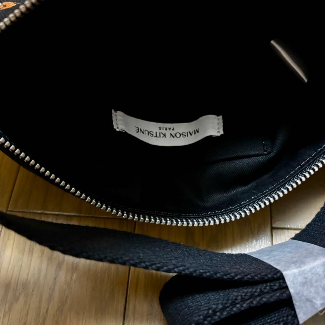 新品タグ付きメゾンキツネ　DOUBLE BOLD FOX HEAD BUMBAG