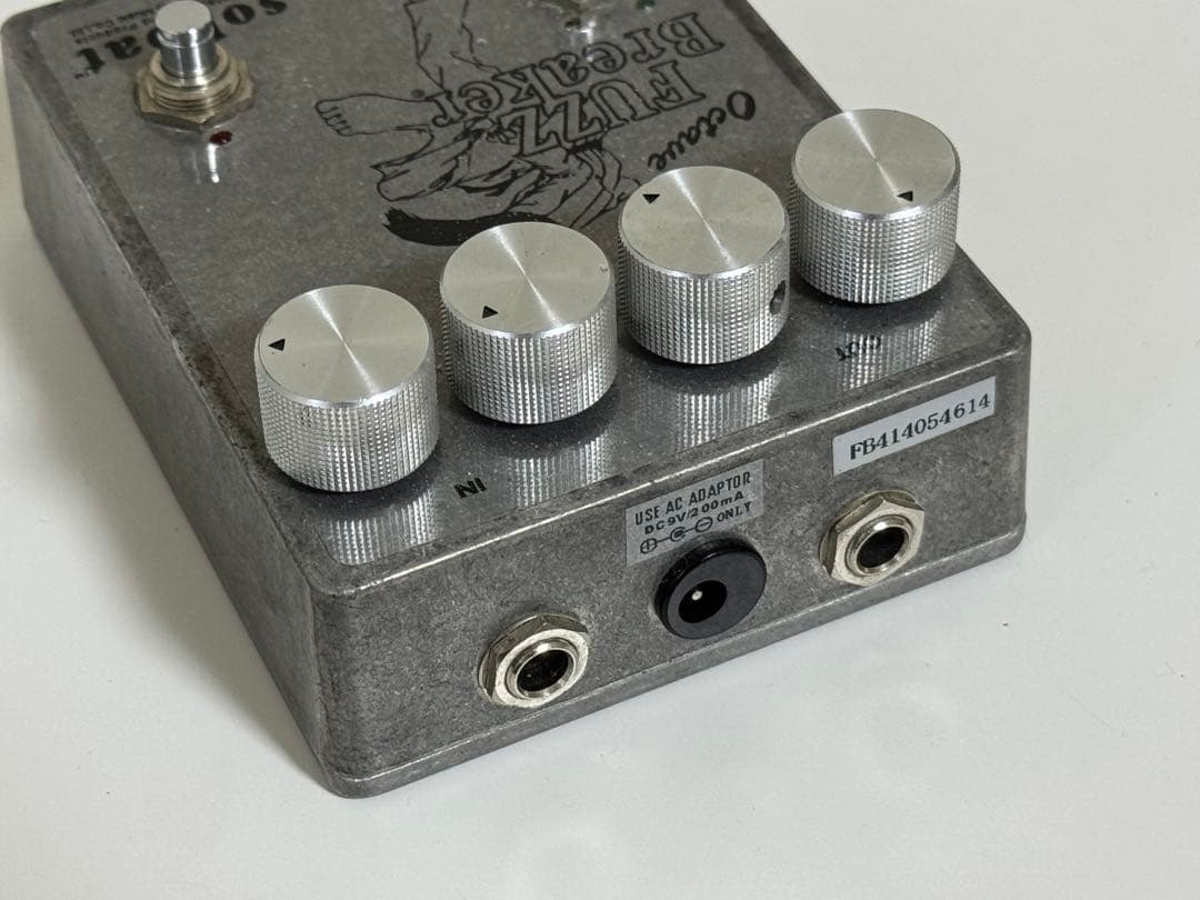 sobbat FB-4 オクターブファズエフェクター