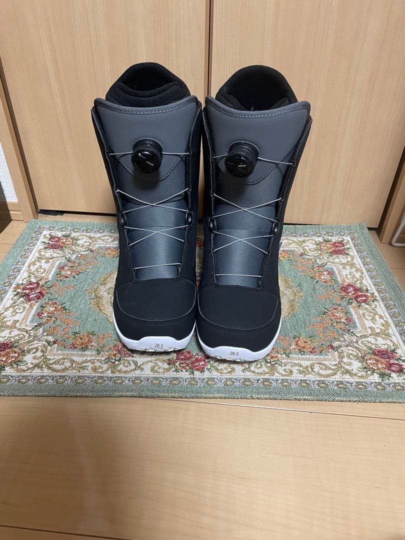 エアボーン ARBN スノーボードブーツ ボアシステム 黒/グレー