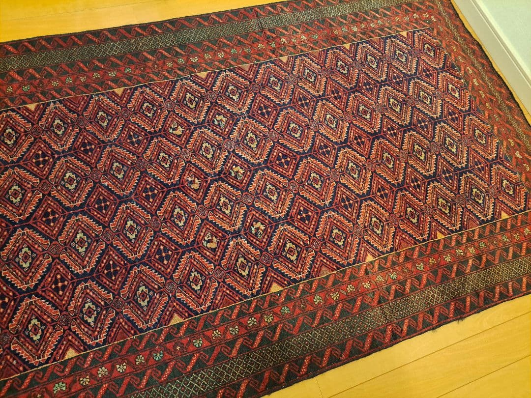 手織りトライバルラグ　ヴィンテージラグ　イラン　ウール　ペルシャ絨毯　バルーチ