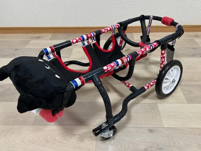 犬用車椅子、コーギー用４輪車、犬の車椅子