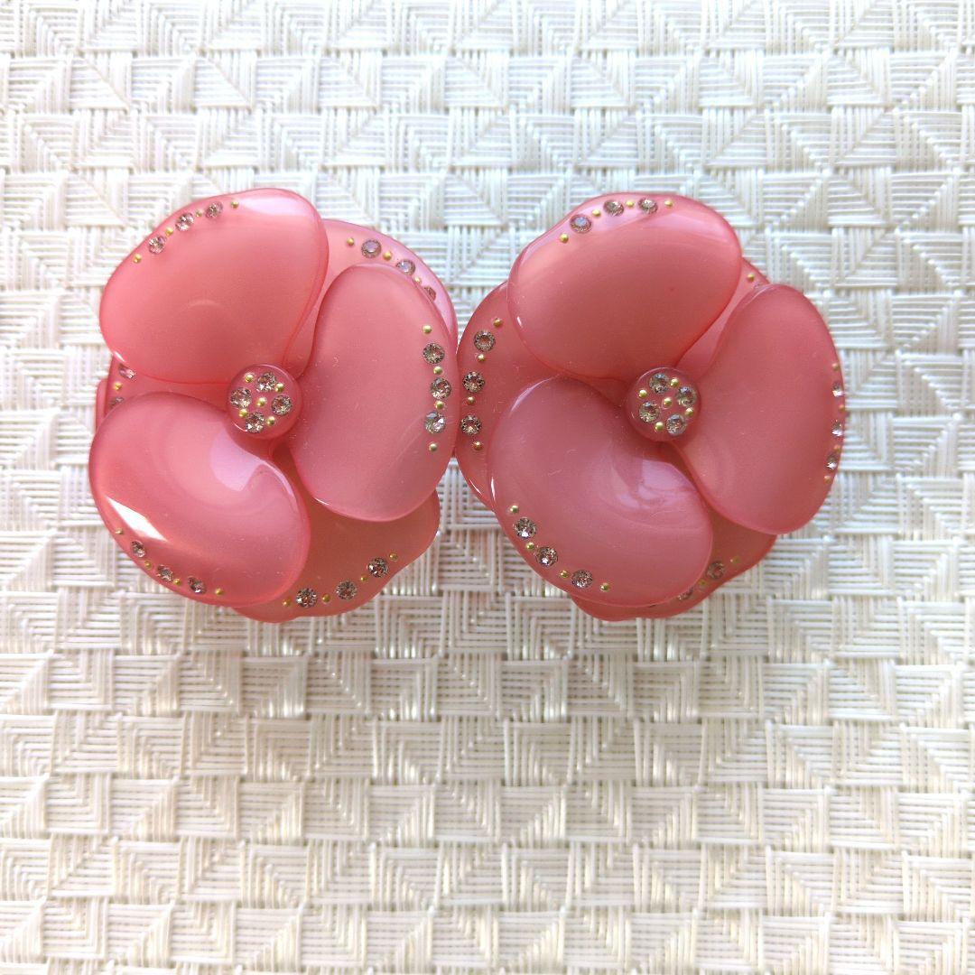 アレクサンドルドゥパリ 双子カメリア バレッタ