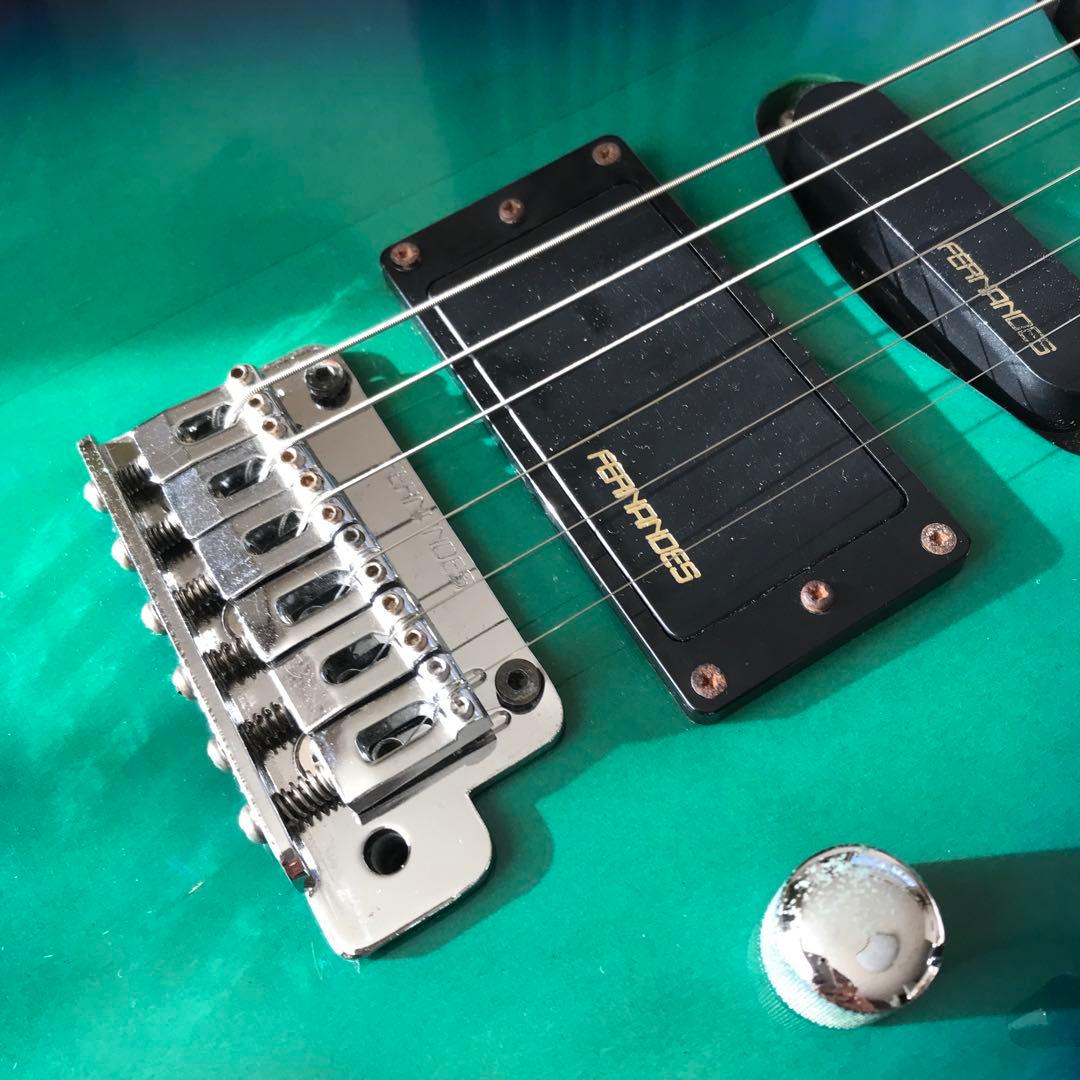 売り切り！FERNANDES エレキギター グラデーションブルー