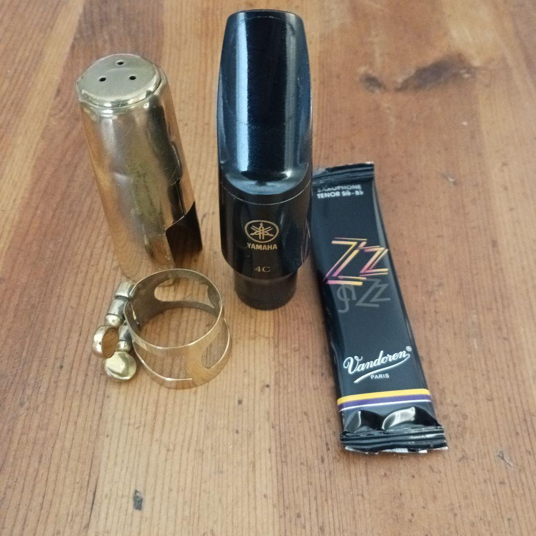 YAMAHA YTS31テナーサックス、ケース、マウスピース付き