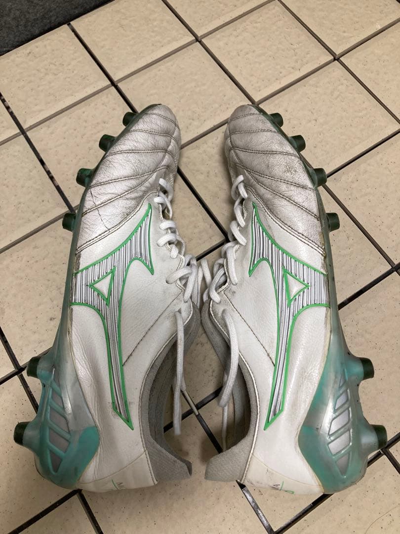 ミズノ モレリアネオ3 サイズ28センチ