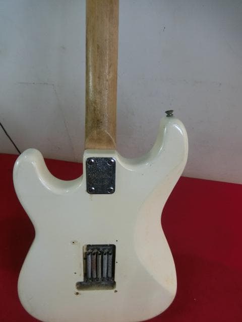 41：Fender Stratocaster エレキギター 部品取りジャンク