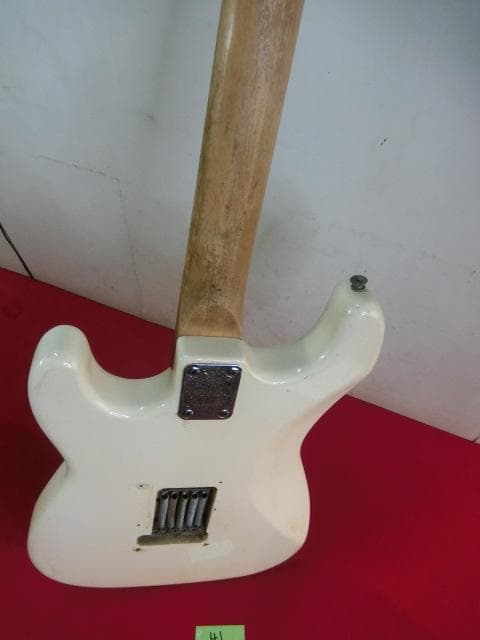 41：Fender Stratocaster エレキギター 部品取りジャンク
