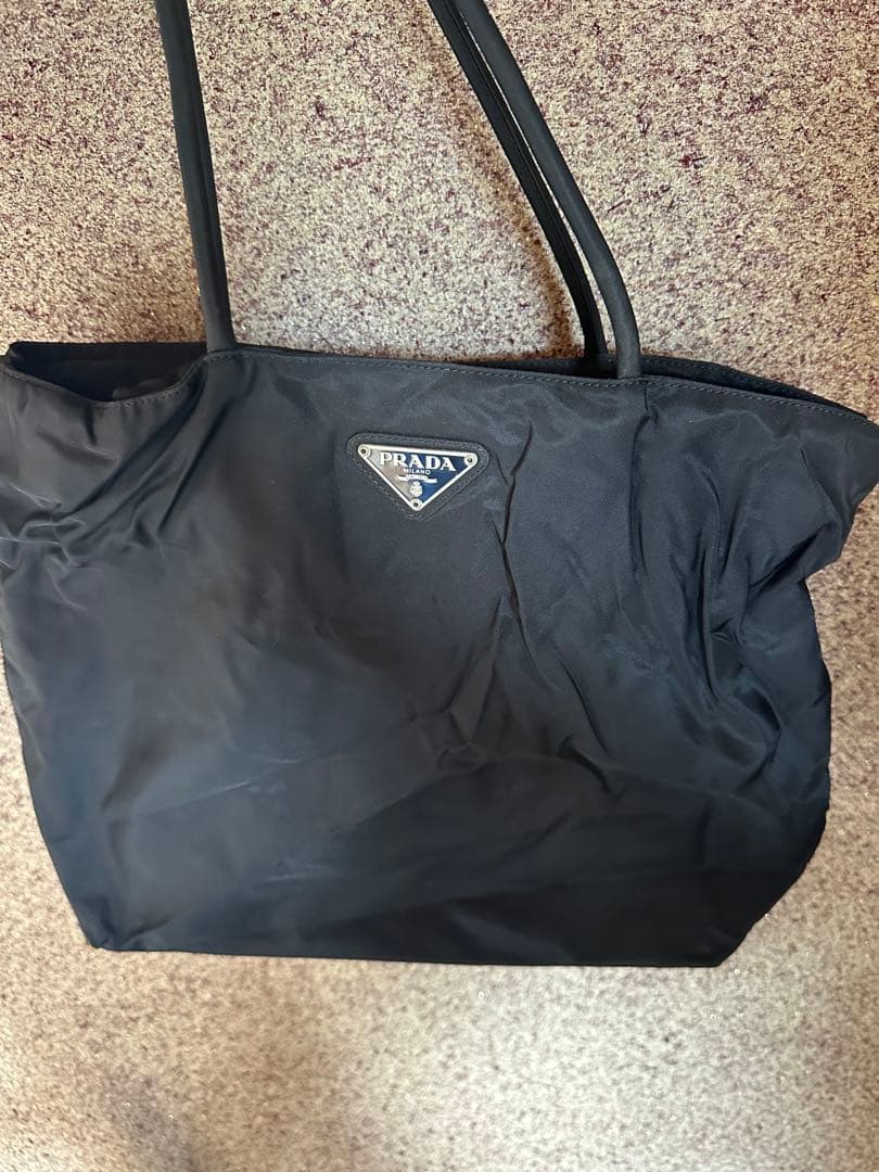 PRADA ブラック ナイロントートバッグ