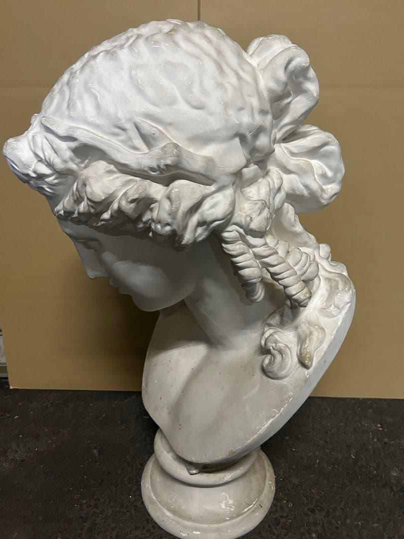 石膏像 アリアス 女神像 胸像 アリアス胸像 美大