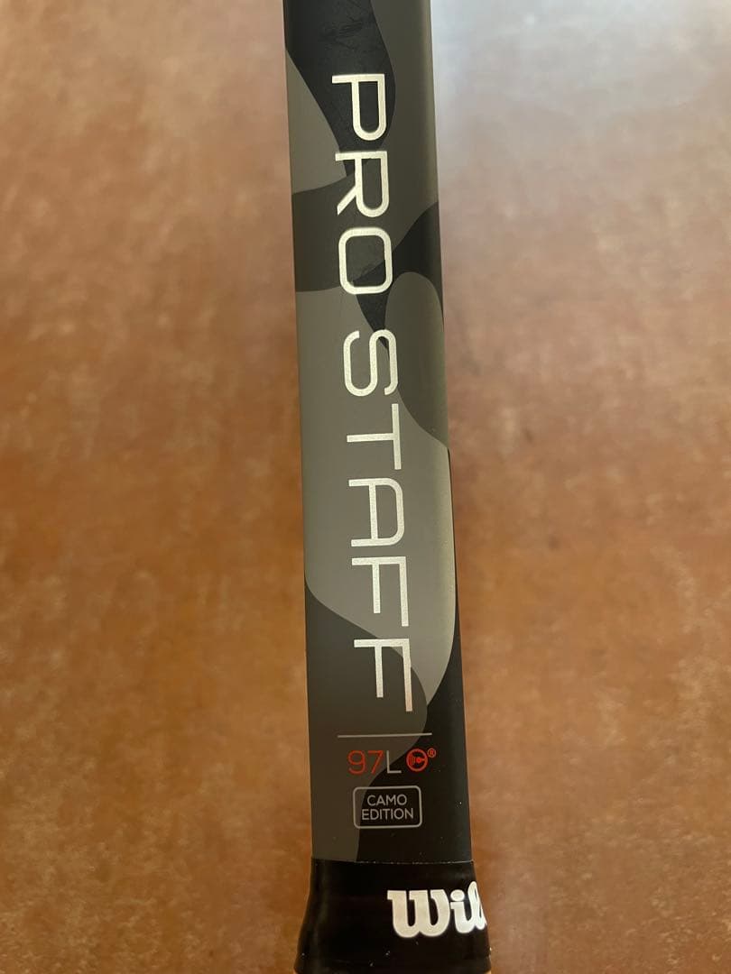 限定品Wilson Pro Staff テニスラケット カモフラージュ　ロジャー