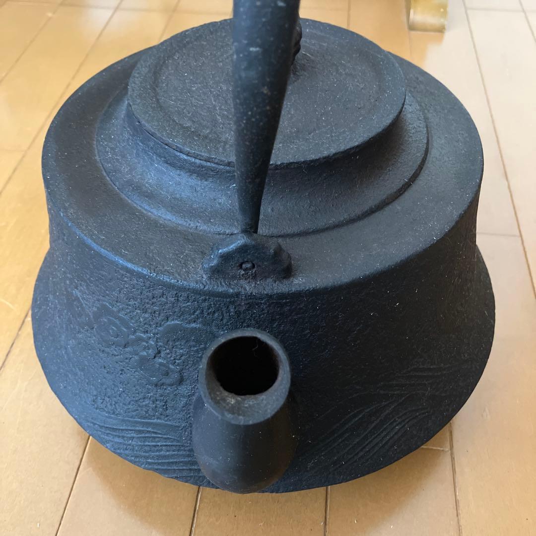 鉄瓶 直径約35cm 高さ約25cm