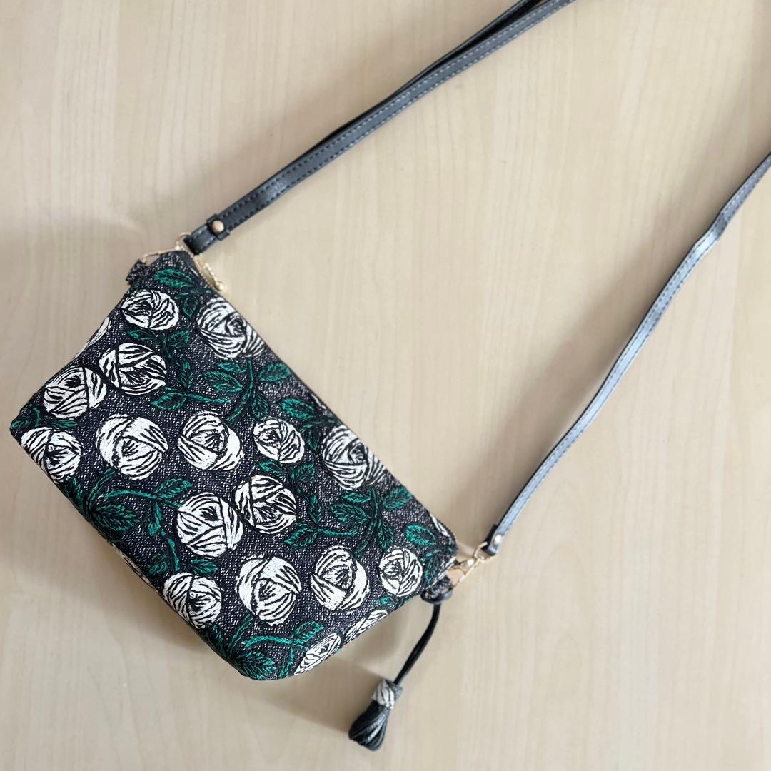 ミナペルホネン rosy navyショルダーバッグMB512-212