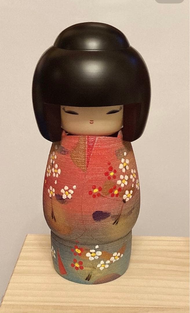 こけし　kokeshi doll 題名　「童心」childhood