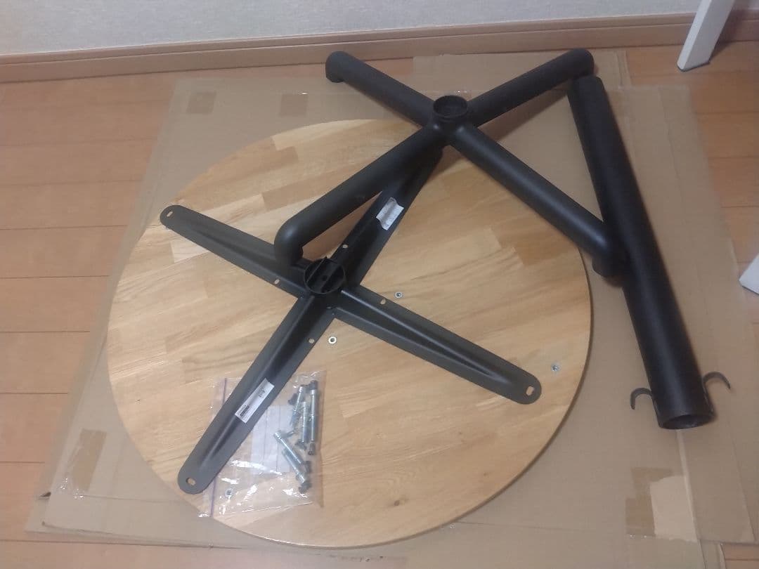 IKEA　STENSELE 　丸テーブル　※手渡しのみ