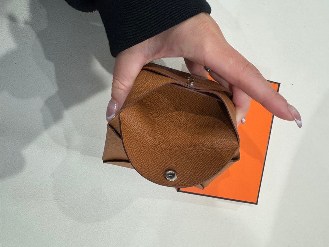 HERMES ゴールド　カルヴィデュオ　エルメス　ケース