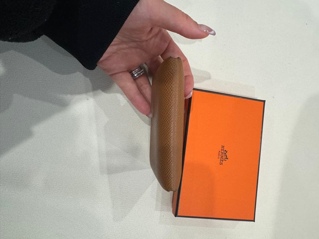 HERMES ゴールド　カルヴィデュオ　エルメス　ケース