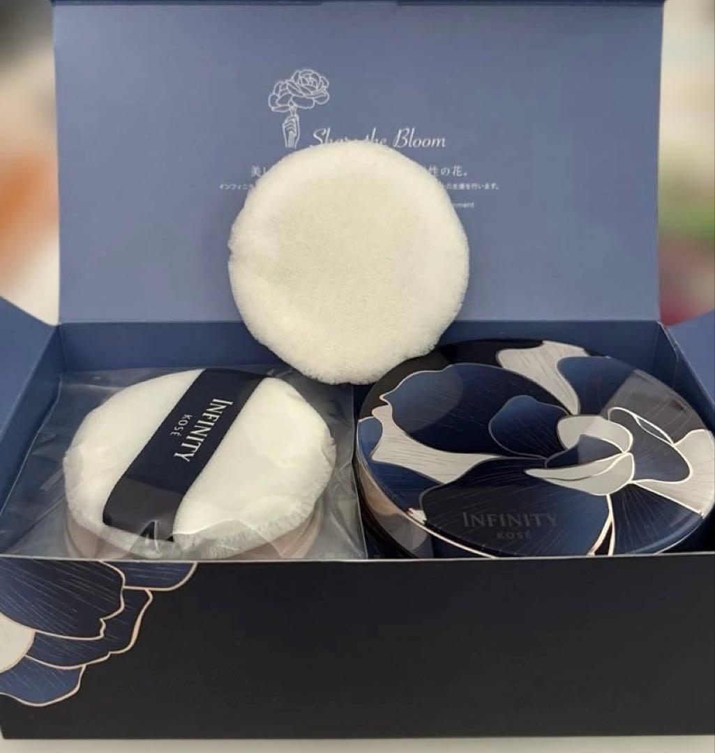 インフィニティ　ロイヤルフラワーコレクション　コンパクトパウダー本体＆レフィル