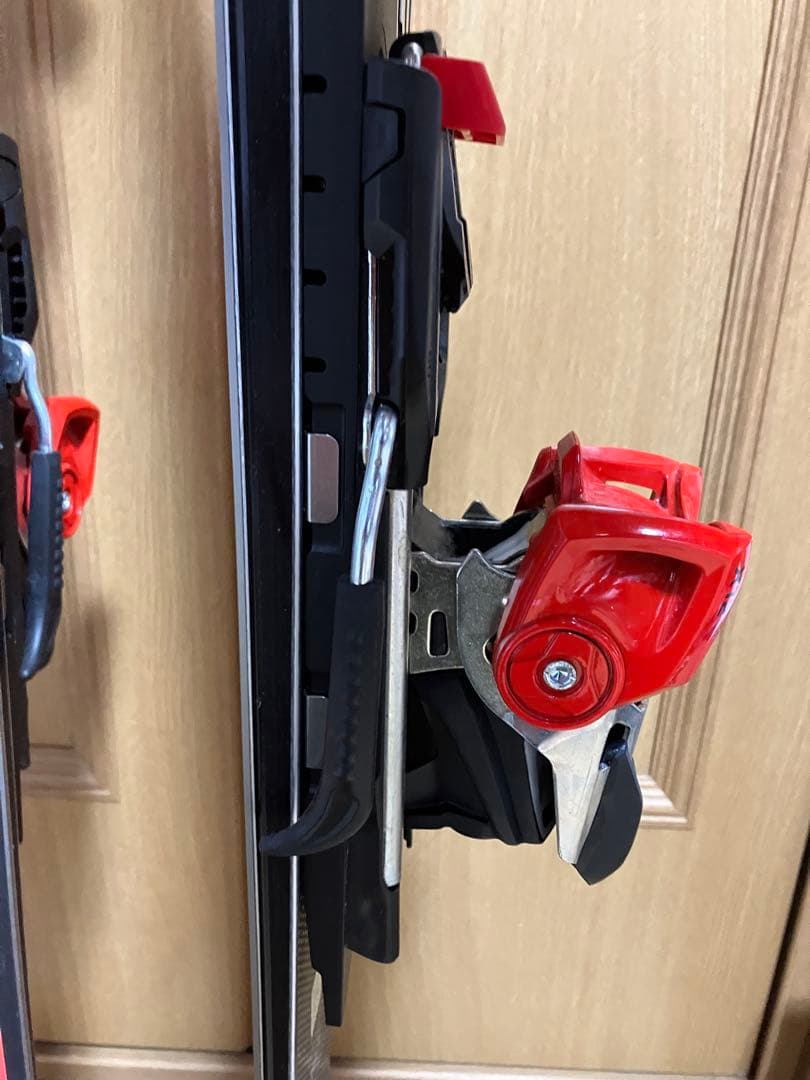 未使用品　22-23 ATOMIC アトミックREDSTER S9i PRO