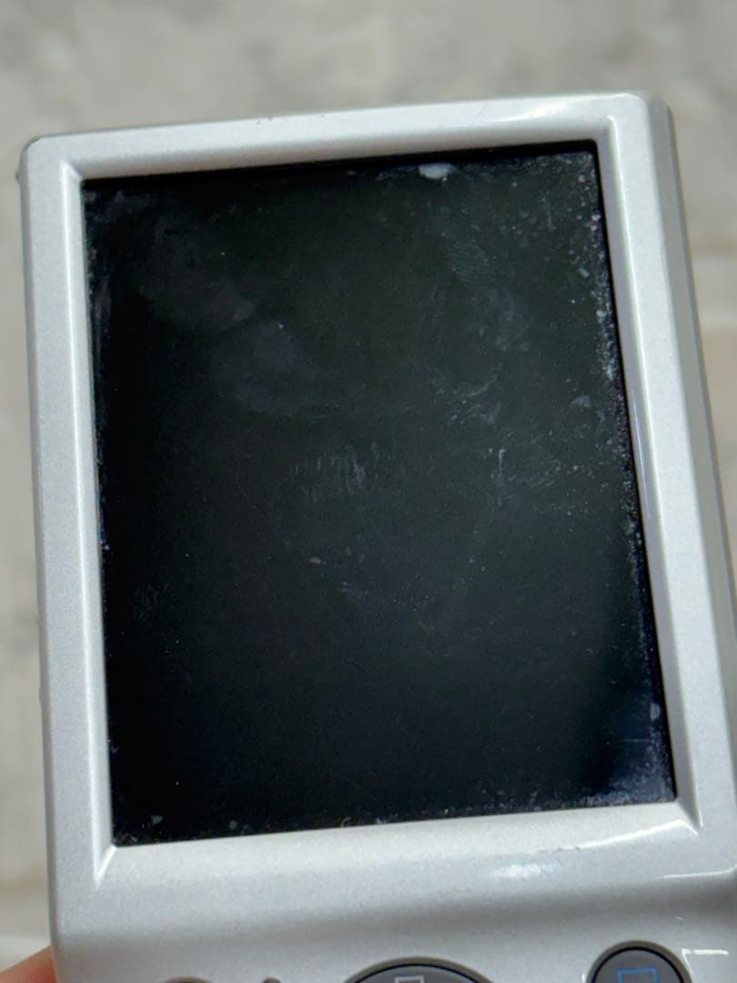 Canon キヤノン　IXY 180 PC2275 デジカメ　シルバー