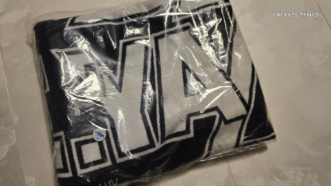 E.YAZAWA COMPANYロゴ タオル 黒地/白ロゴ 未使用