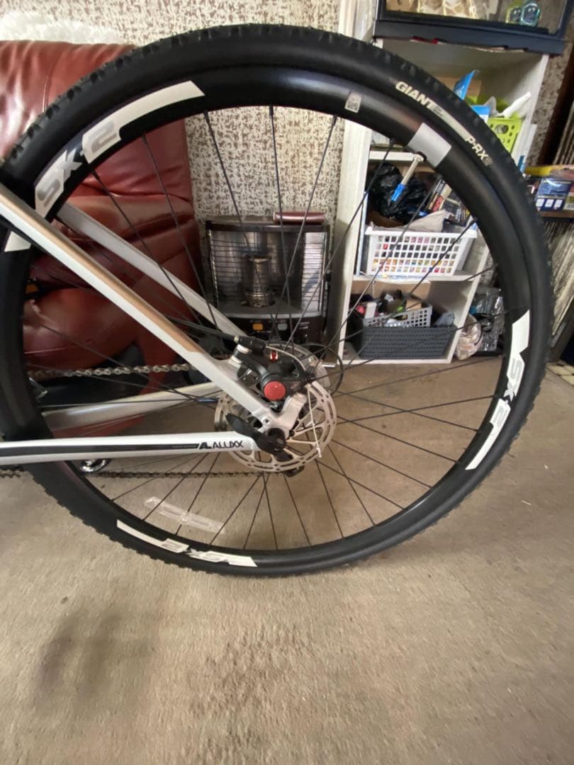 ジャイアントロードバイク 　（新品）