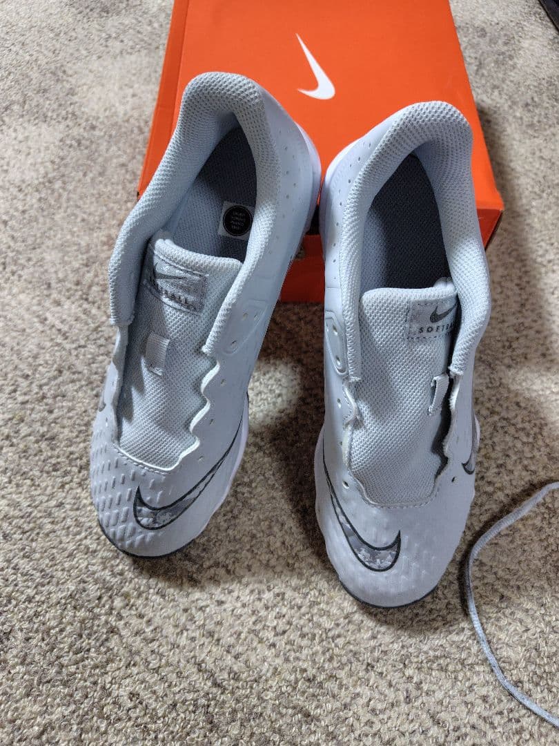 【値下げ】【未使用　海外モデル】Nike Zoom スパイクシューズ 　23.5