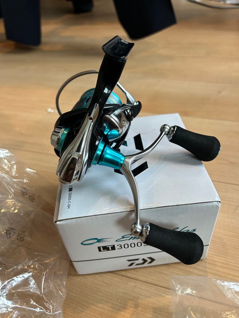 美品‼️Daiwa EmeraLdasLT 3000S-C-DH リール値引き可‼️