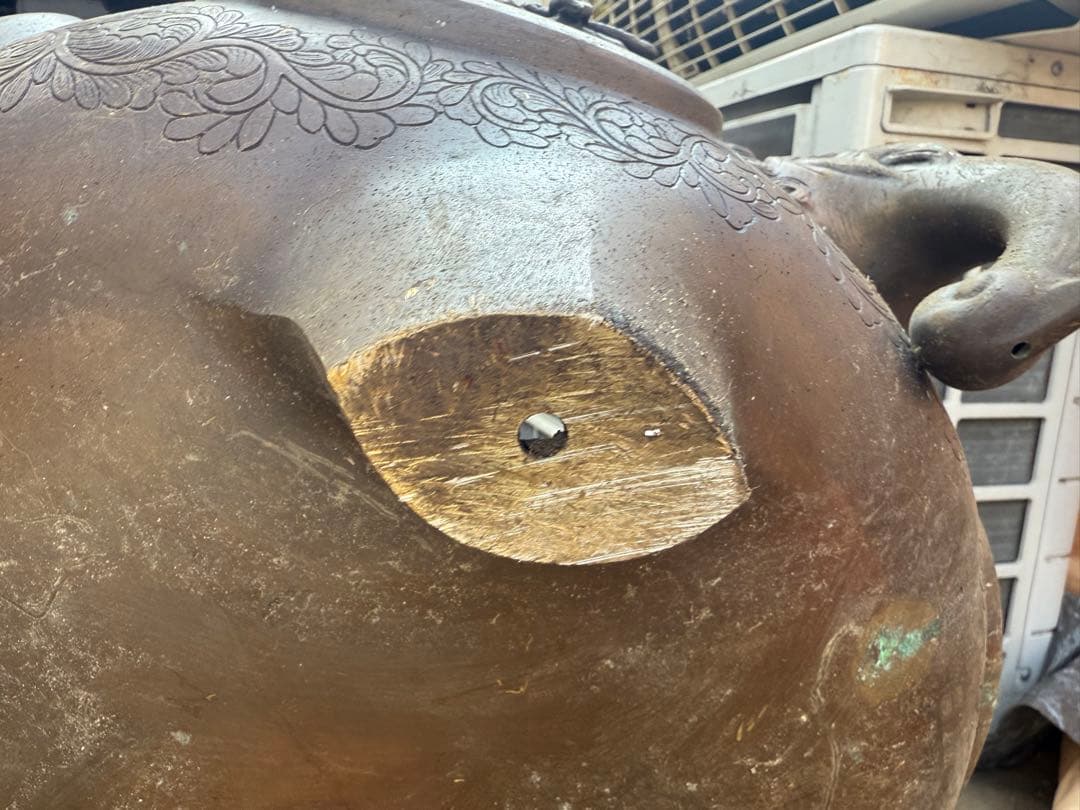 銅製　 花鳥文大火鉢 浮彫 饕餮 獣耳 三足 花鳥 φ39㎝ 重量約24.8㎏