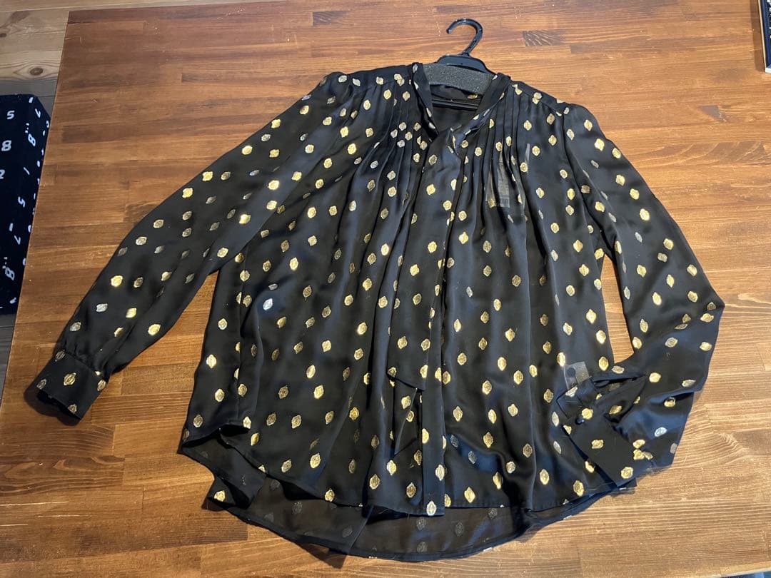 グレースコンチネンタルボウタイブラウス金箔ラメプリント新品未使用GRACE