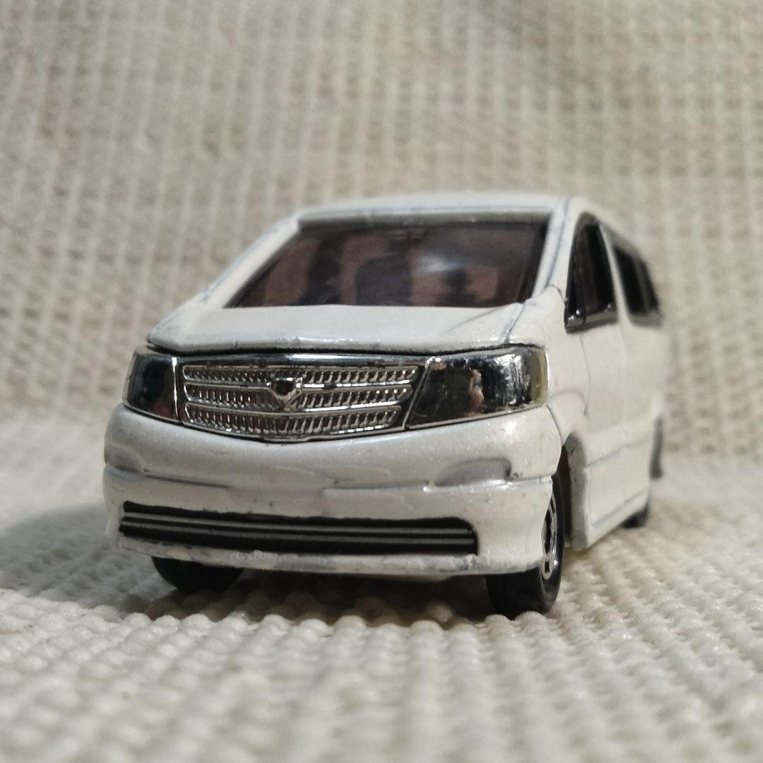 ★商談中★　5686 傷ありトミカ 2002年 トヨタアルファード 1/63