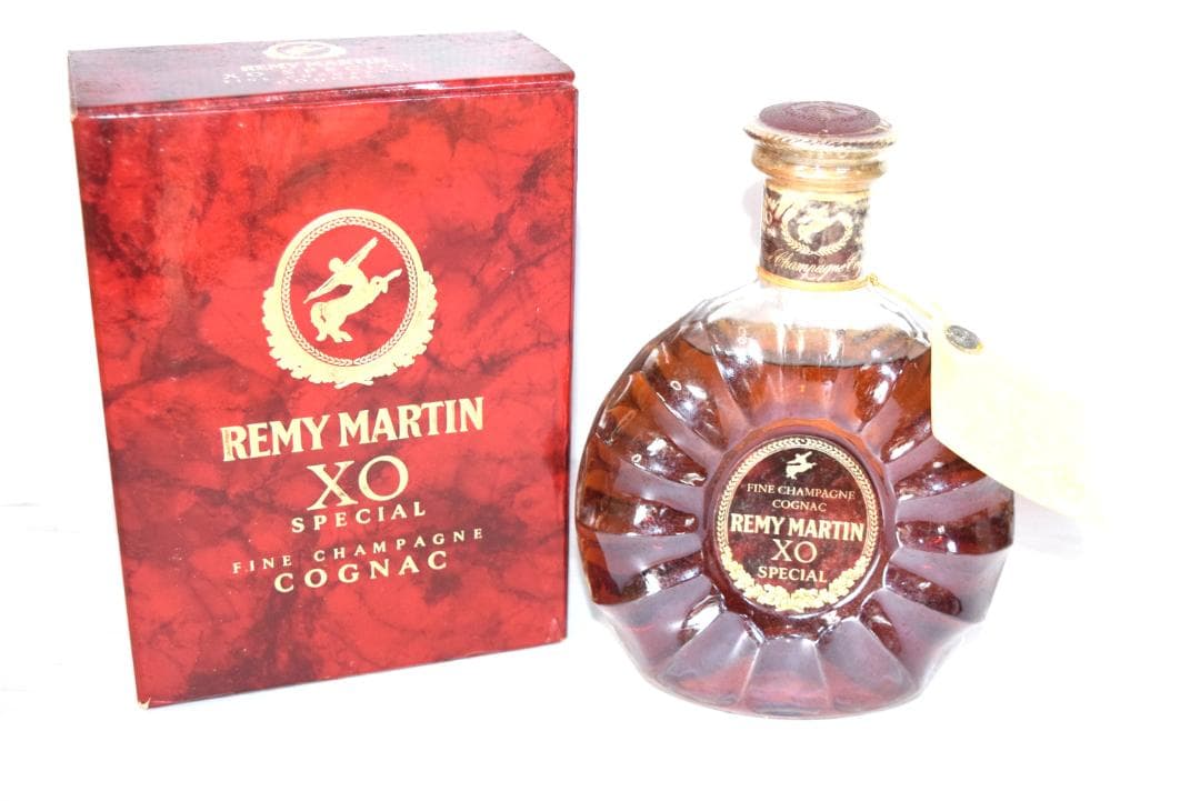 【未開栓】レミーマルタンREMY MARTIN XO SPECIAL 700ml