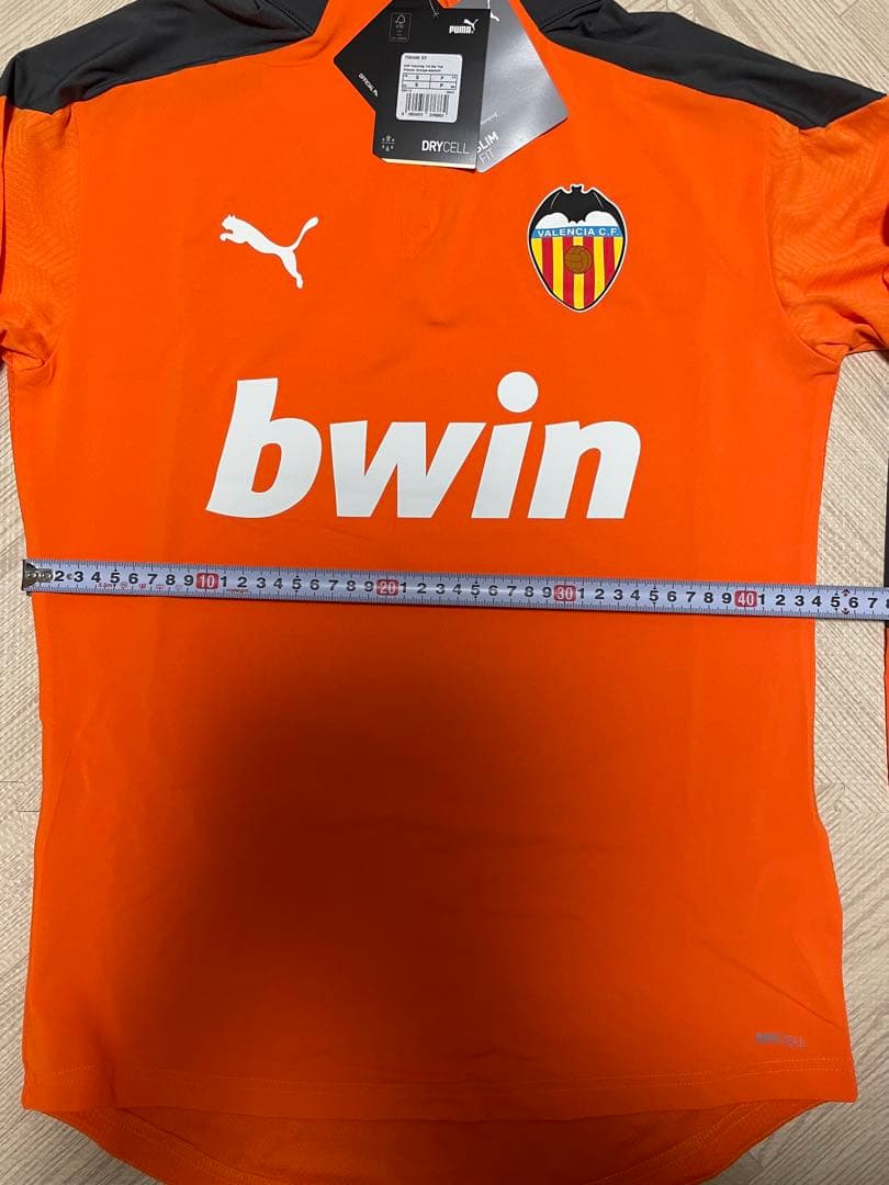 【正規品】新品タグ付き バレンシア 2点セット トレーニングトップ パンツ