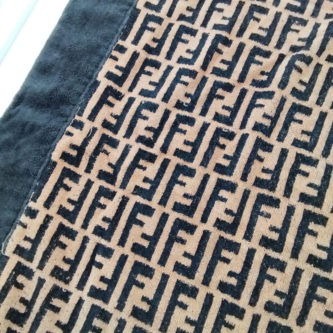 FENDI フェンディ ブランケット ひざ掛け 綿毛布 ズッカ柄