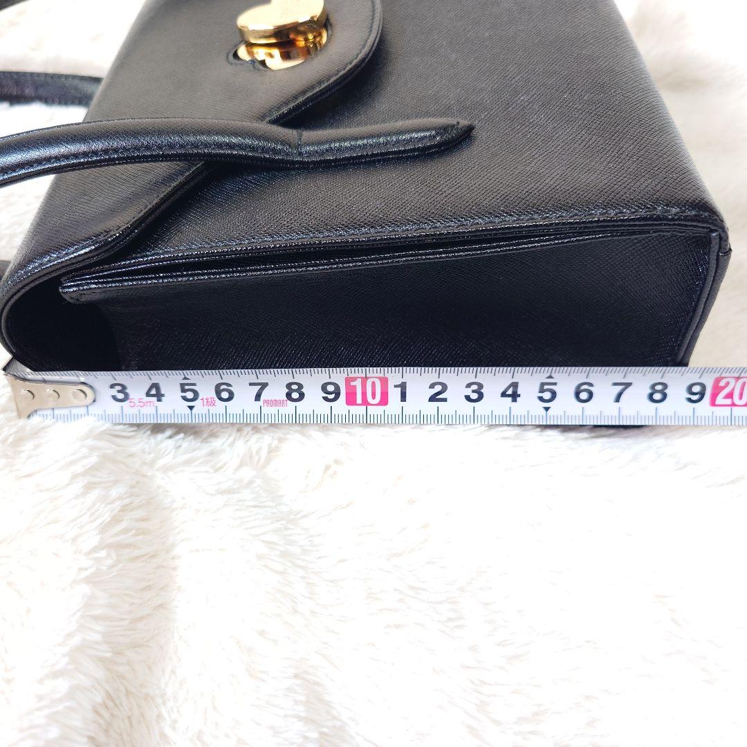 ✨courrèges クレージュ ハンドバッグ フォーマル ブラック ハート金具