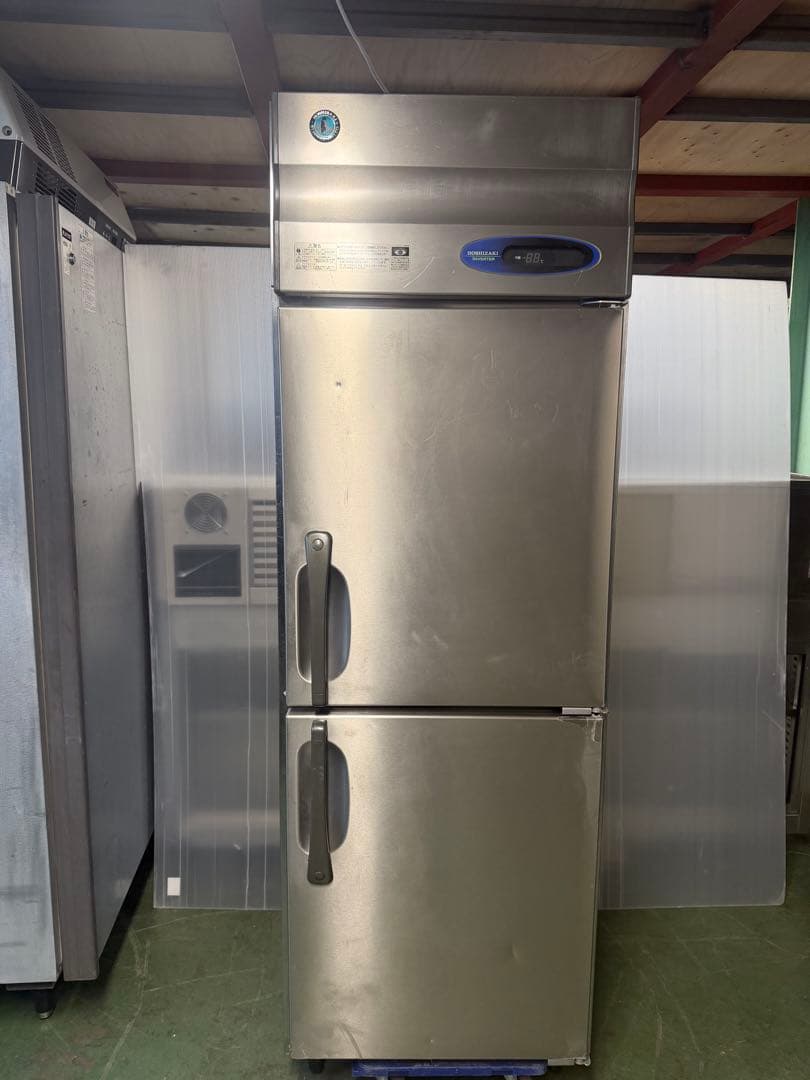 2012年 ホシザキ縦型冷蔵庫 625x650x1890